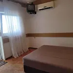 1 Apartment