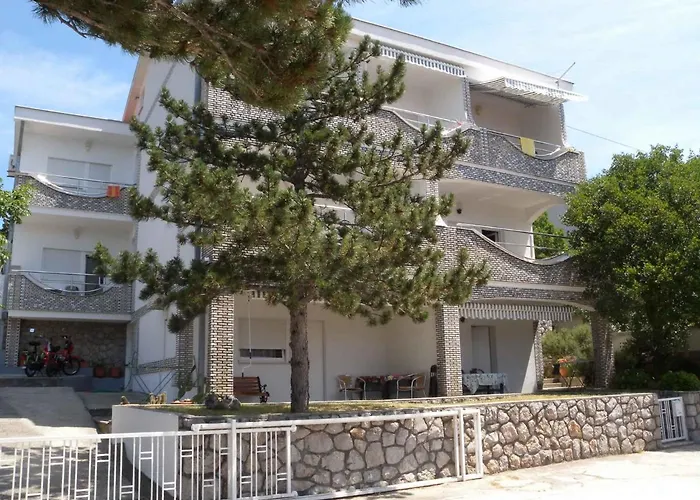 Apartment 1 *